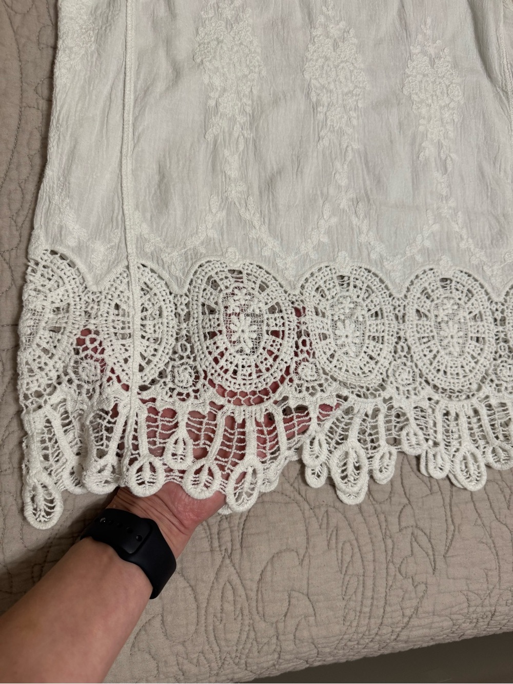 Adiva White Crochet Lace Tank Top - Picture 4 of 8